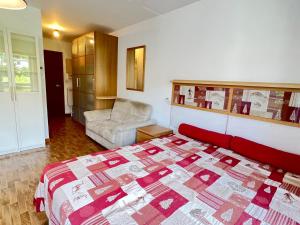 Posteľ alebo postele v izbe v ubytovaní Studio moderne et cosy 3*** avec balcon et wifi à Aix-les-Bains - FR-1-555-90