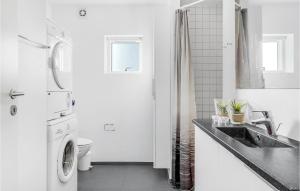 Fotografie z fotogalerie ubytování Holiday Home Frederikshavn With Sea View V v destinaci Frederikshavn