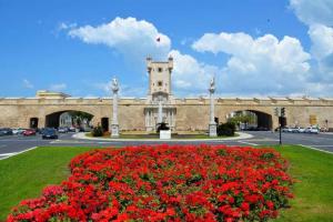 Fotografia z galérie ubytovania Moderno apartamento en Cádiz 9 min andando de la Playa Victoria con garaje v destinácii Cádiz