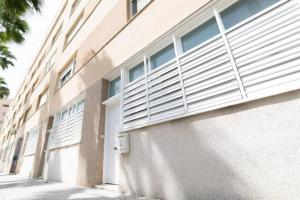 Fotografia z galérie ubytovania Moderno apartamento en Cádiz 9 min andando de la Playa Victoria con garaje v destinácii Cádiz