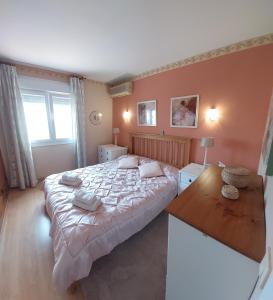 Postel nebo postele na pokoji v ubytování Villa totalmente independiente con piscina comunitaria + 37 fotografií