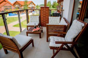 Et opholdsområde på Apartament Może Morze Łebska Ostoja + 4 billeder