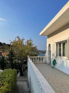 Gallery image of Seaside chalet in Dhaskalión