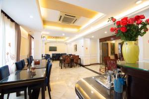 TV a/nebo společenská místnost v ubytování A25 Hotel - 15 Trần Quốc Toản + 30 fotografií