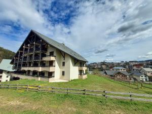 Výhľad na hory alebo výhľad na hory priamo z apartmánu