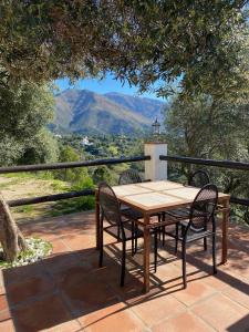 Fotografia z galérie ubytovania Private villa with pool and amazing views v destinácii Casares