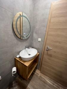 Ảnh trong thư viện ảnh của Luxe Sea ở St. St. Constantine and Helena