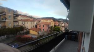 - Balcón con vistas a la ciudad en Lerici D'amare a 3 min a piedi dalla spiaggia, en San Terenzo