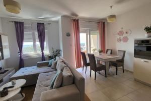 Кухня или мини-кухня в Apartment COCO

