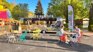 入住Camping Country Park Crecy La Chapelle - Site Officiel - Next to Disneyland Paris的客人