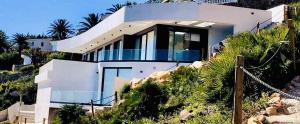 a house on top of a hill at Villa El Buzo in Zahara de los Atunes