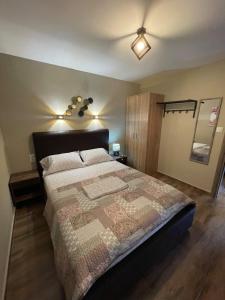 Postel nebo postele na pokoji v ubytování Villa Rafailia