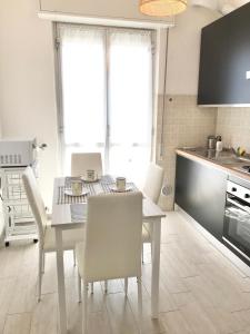 Kuchyňa alebo kuchynka v ubytovaní Casa del Sole
