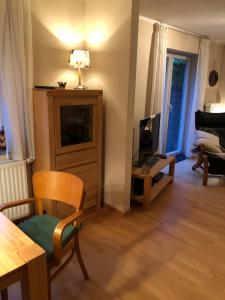 Μια τηλεόραση ή/και κέντρο ψυχαγωγίας στο Ferienhaus Königskirsche