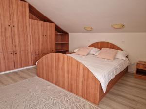 Postel nebo postele na pokoji v ubytování Holiday Home Lucija