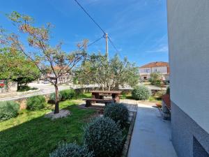 Zahrada ubytování Holiday Home Lucija