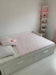 Łóżko lub łóżka w pokoju w obiekcie Belle maison de vacance avec piscine