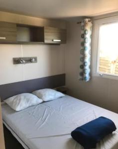 Photo de la galerie de l'établissement Mobile Home tout confort climatisé 4 à 6 personnes Camping Les Salins de la Gardiole ancien camping de L'Europe à Vic La Gardiole, à Vic-la-Gardiole