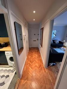 Fotografie z fotogalerie ubytování Fitzrovia / Bloomsbury / West End - Two Bed apt v Londýně