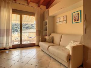 卡斯特尔萨多Grazioso attico vicino alla spiaggia e al centro的相册照片