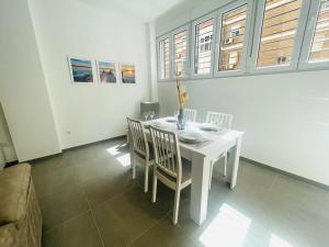 Fotografia z galérie ubytovania Apartamento Alhucemas Playa v destinácii Málaga