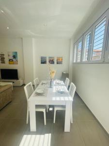 Fotografia z galérie ubytovania Apartamento Alhucemas Playa v destinácii Málaga