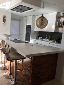 Kuchnia lub aneks kuchenny w obiekcie Alcazaba Blue Lagoon 3 bedroom, Ground floor Apartment