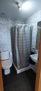 Koupelna v ubytování APARTAMENTO LES CALES + 22 fotografií