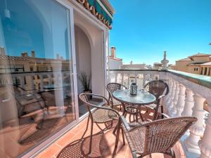 Balkón nebo terasa v ubytování Fantastic penthouse with roof terrace in the heart of Nerja