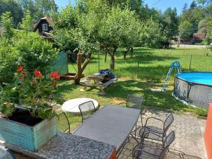 Vonkajšia záhrada v ubytovaní CHalupa Relax