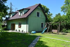 Vonkajšia záhrada v ubytovaní Domek nad morzem
