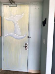 Ванна кімната в The Whale Suite @Waikiki Banyan (1 Free Parking)
