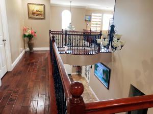 Телевизор и/или развлекательный центр в Cozy And Comfortable #202 Room