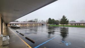 Gambar di galeri bagi Super 8 by Wyndham Centerville-Richmond di Centerville