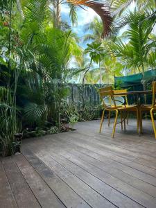 Zahrada ubytování Oasis Pied Dans L'Ô, La Saline Les Bains.