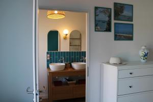 Ένα μπάνιο στο Le Jardin 51 +50 φωτογραφίες