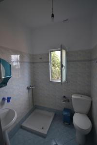 Et badeværelse på Villa Shqiponja + 22 billeder