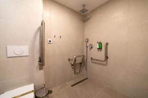 Alidreams Lola Center Apartamentos的一间浴室
