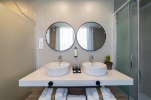 Alidreams Lola Center Apartamentos的一间浴室