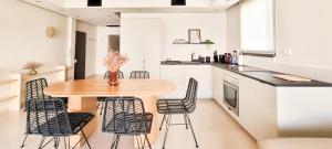 BnBIsrael apartments - Edouard Bernstein Ambre