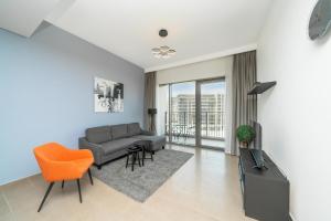 Posezení v ubytování ALH Vacay - 1 Bedroom in Dubai Hills Park Heights