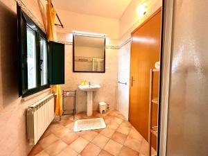Kuchyňa alebo kuchynka v ubytovaní I Girasoli di Lari - Appartamento Indipendente 2 camere da letto