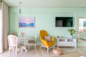 Φωτογραφία από το άλμπουμ του Lydia's Luxury Apartment στο Λουτράκι