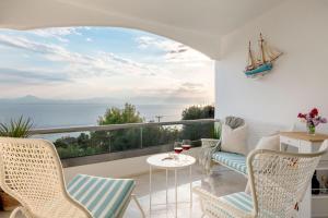 Φωτογραφία από το άλμπουμ του Lydia's Luxury Apartment στο Λουτράκι
