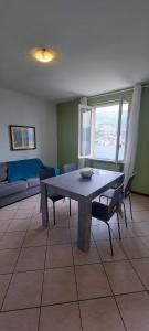 Fotografie z fotogalerie ubytování Sebino Holiday Home v destinaci Monte Isola