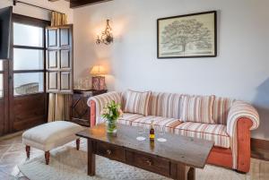 Istumisnurk majutusasutuses Finca La Bobadilla - The Leading Hotels of the World