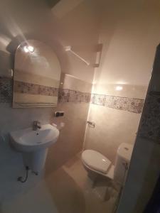 Hotel Mentaga的一间浴室