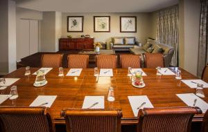 Posezení v ubytování Garden Court Morningside Sandton + 37 fotografií