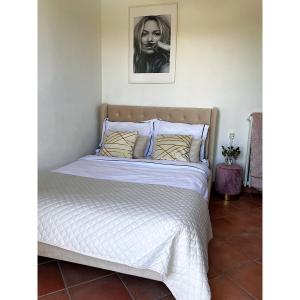 Posteľ alebo postele v izbe v ubytovaní Villa Casa Collina Castelfalfi with amazing salt waterpool & AIRCO & VIP service