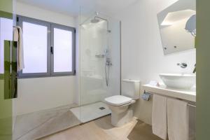 Kúpeľňa v ubytovaní Atarazanas Málaga Boutique Hotel
